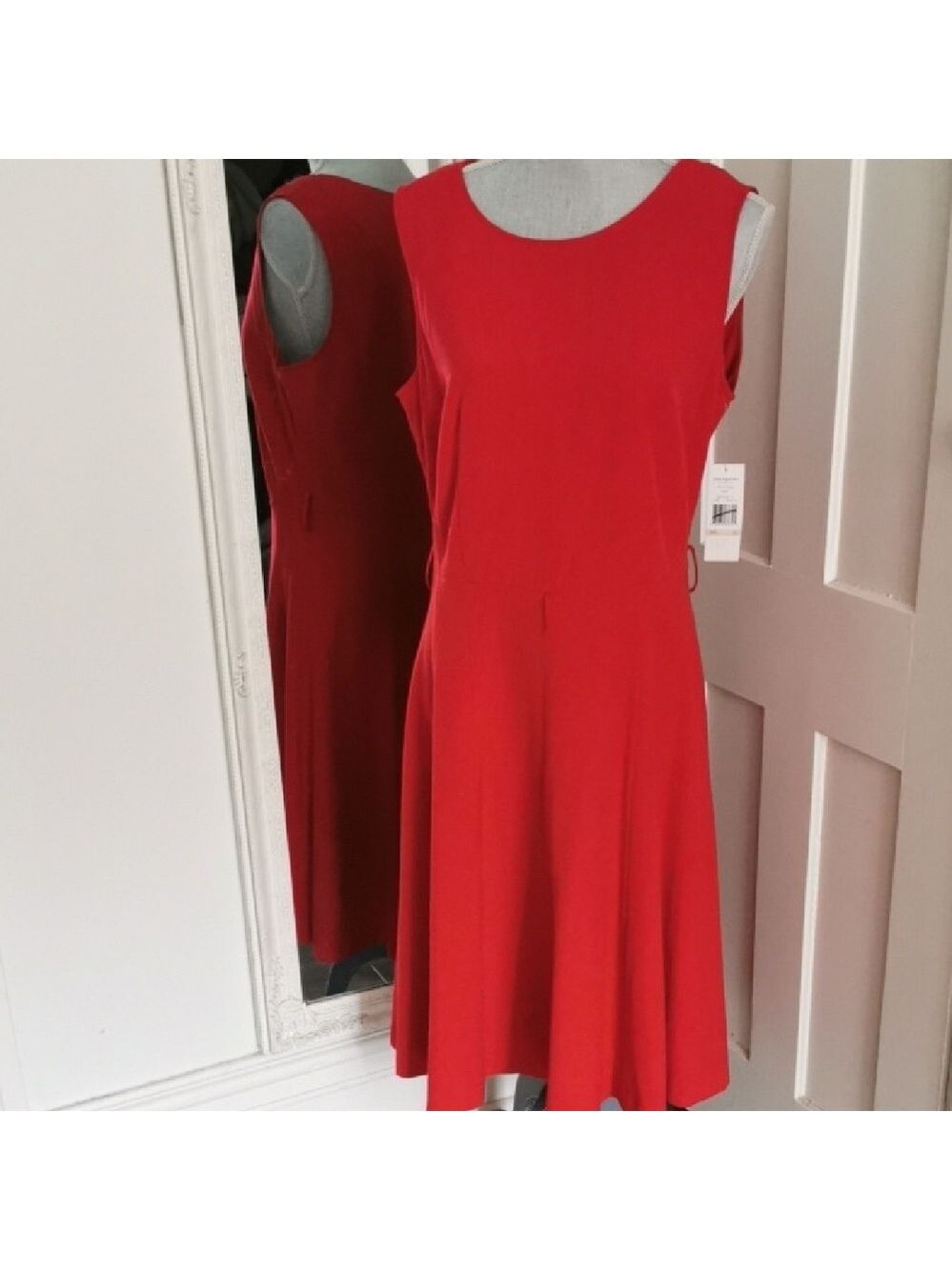 NWT Sharagano red fit and flare sleeveless dress ❤️Size 12
